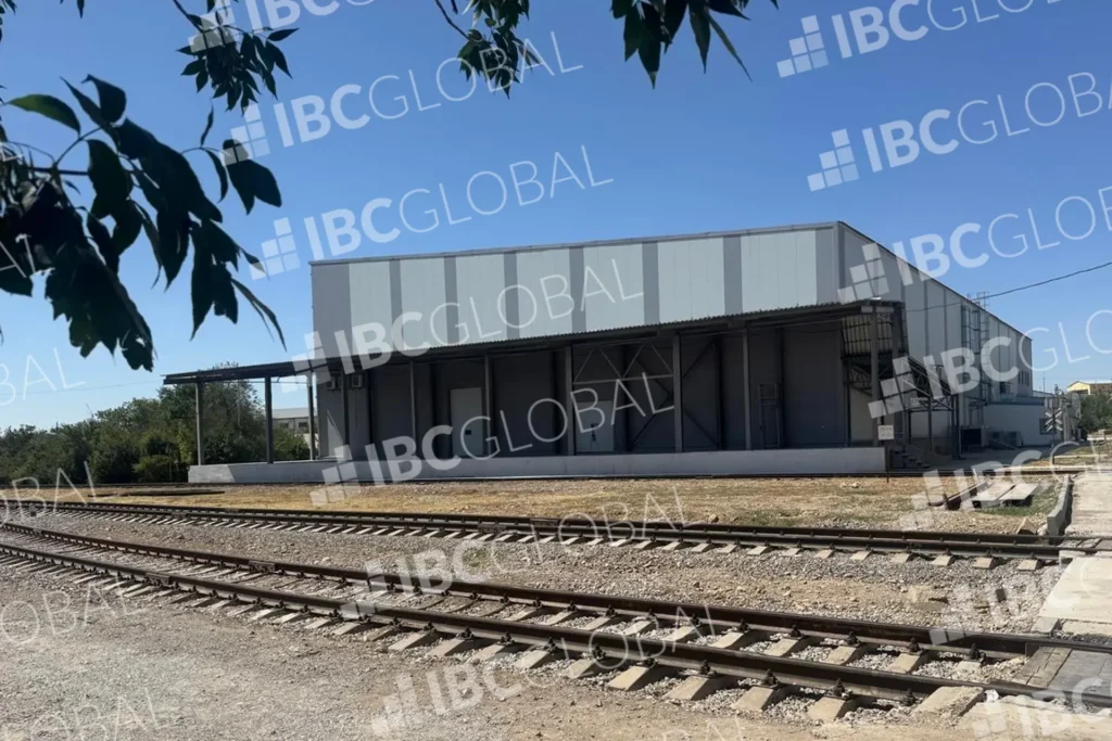 Сухой / теплый, B, Алматинская область, Казахстан, 5 600 м²